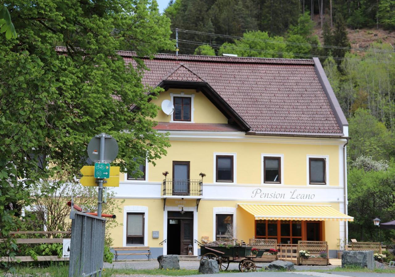 Pension Leano Nötsch Екстериор снимка